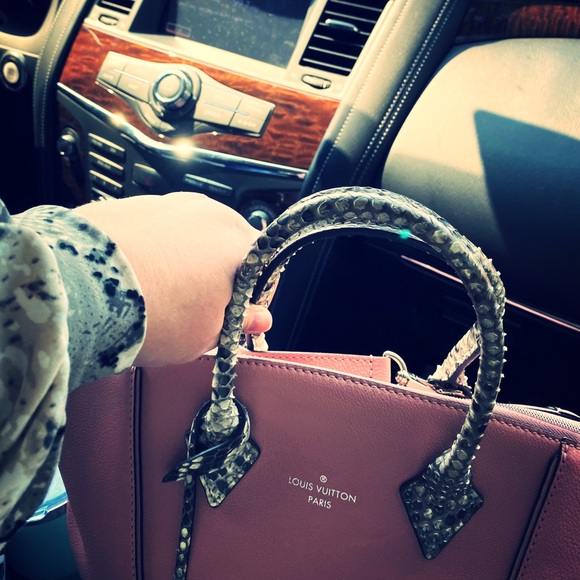 Louis Vuitton LockIt Pink Python PM - Picture 7 of 7